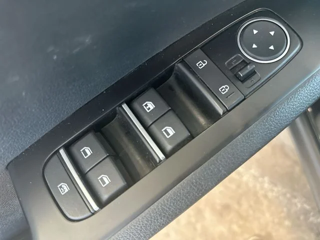 Certified Used 2022 Black Kia LX image 17