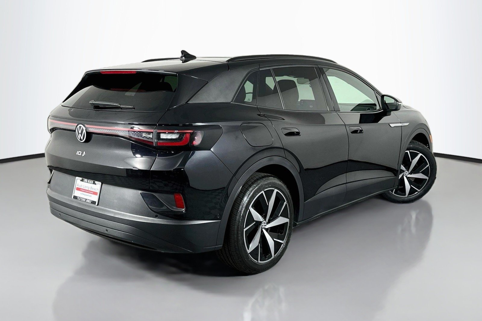 Used 2023 Deep Black Pearl Volkswagen Pro image 14