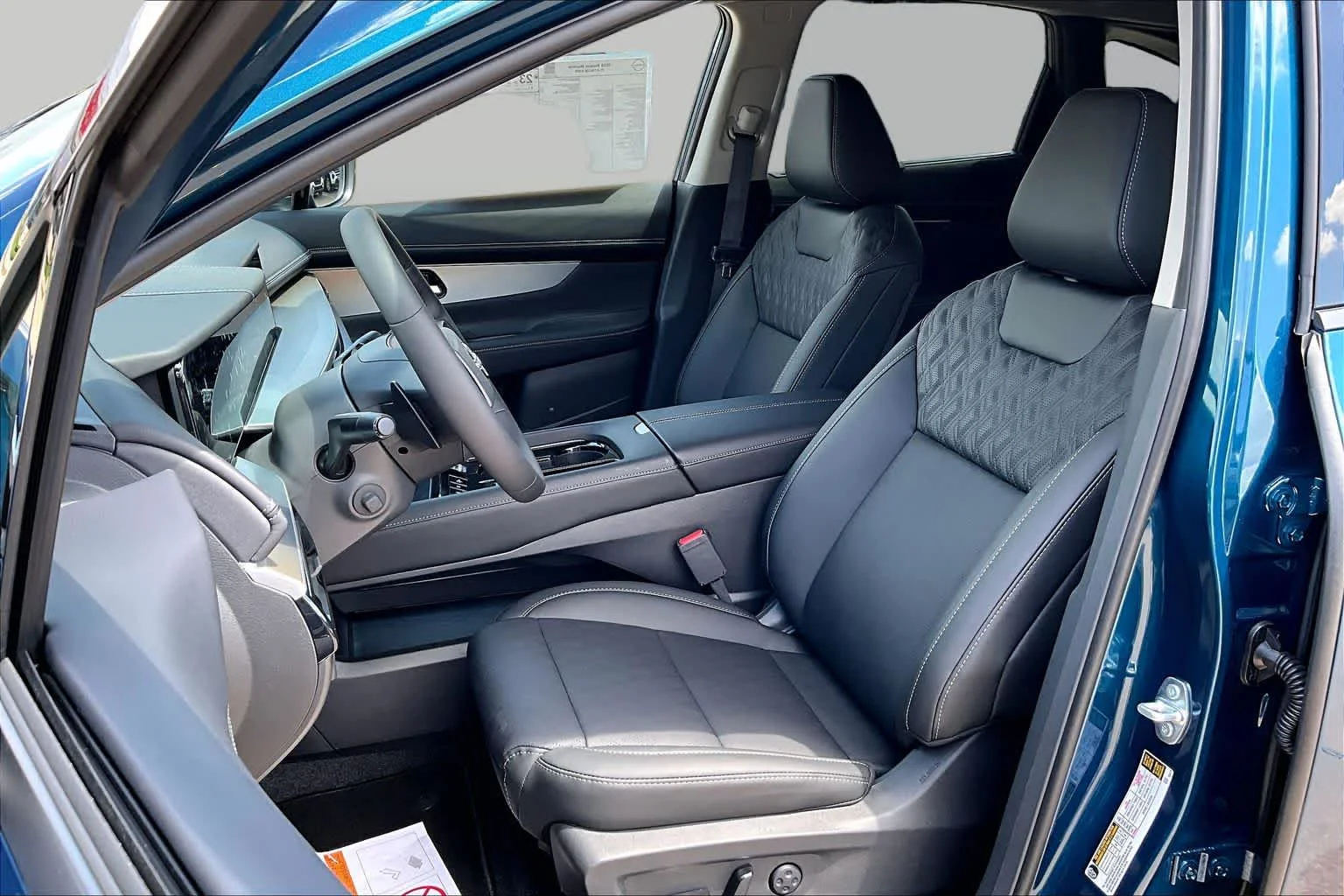 New 2026 Aurora Blue Pearl Metallic Nissan Platinum image 9