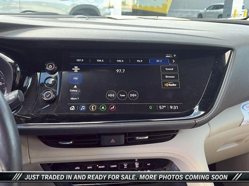 Used 2022 SUMMIT WHITE Buick Avenir image 7