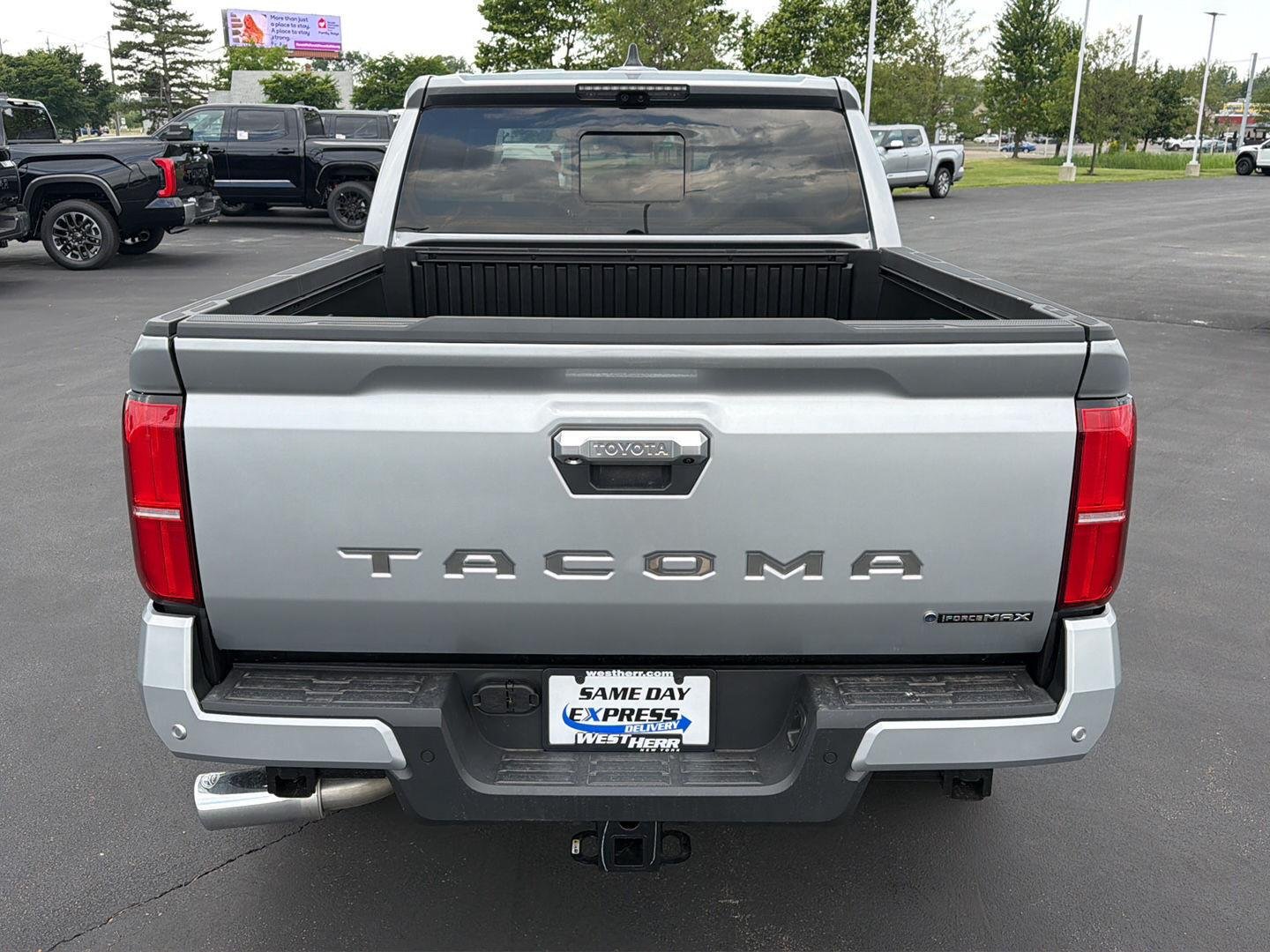 2026 Toyota Tacoma Limited - Photo 9