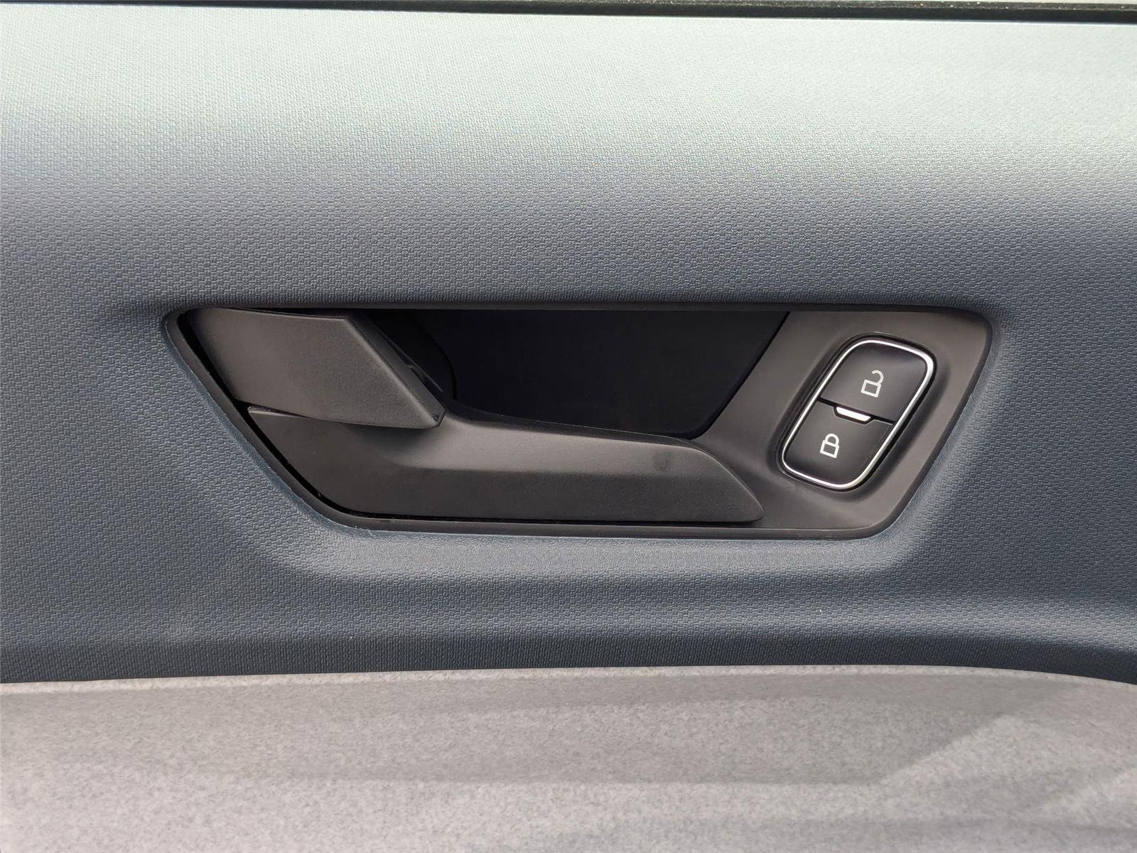 2025 Ford Maverick XLT - Photo 12