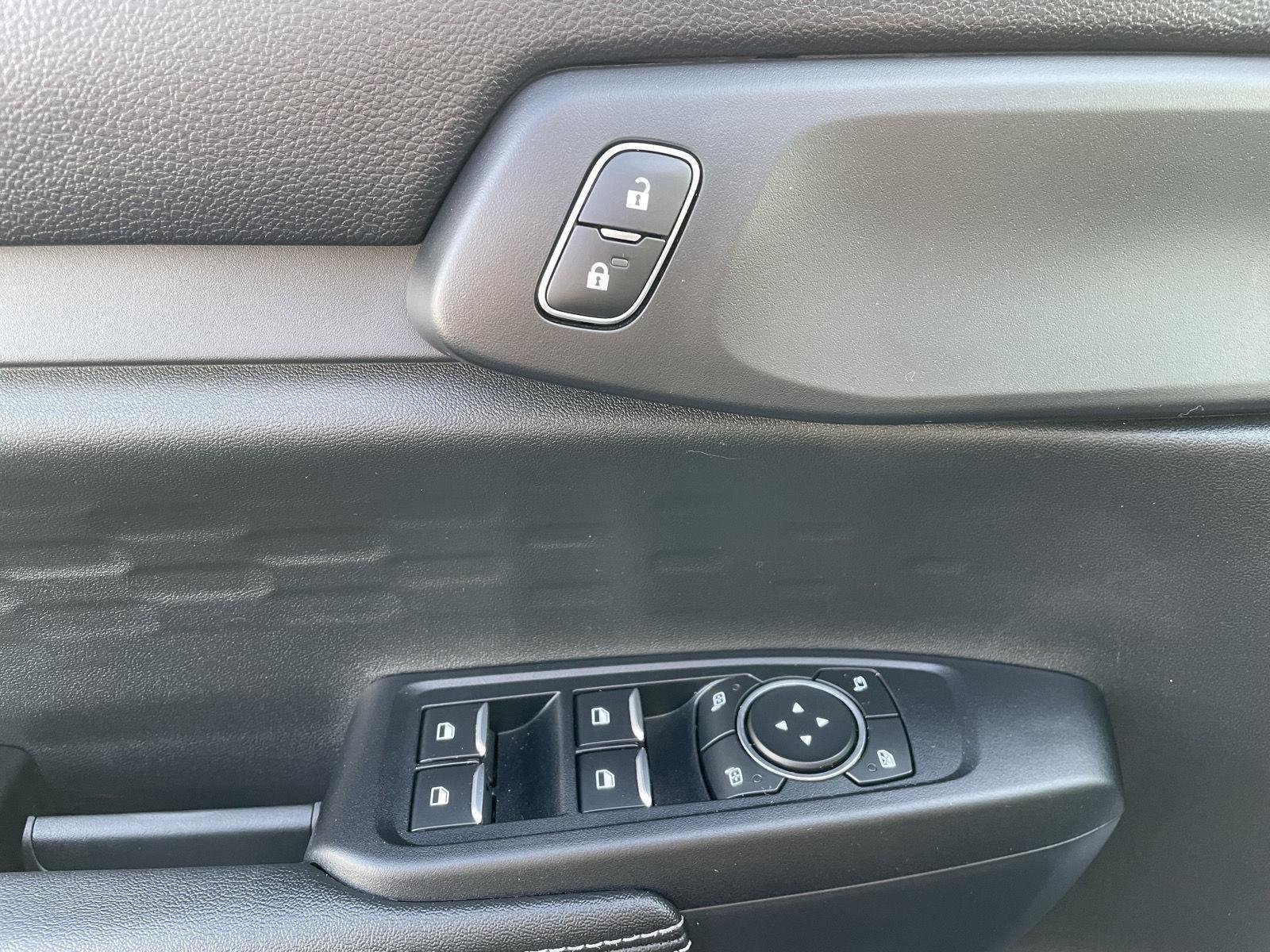Used 2025 Shadow Black Ford XLT image 12