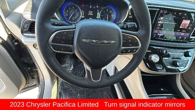 2023 Chrysler Pacifica Limited - Photo 18