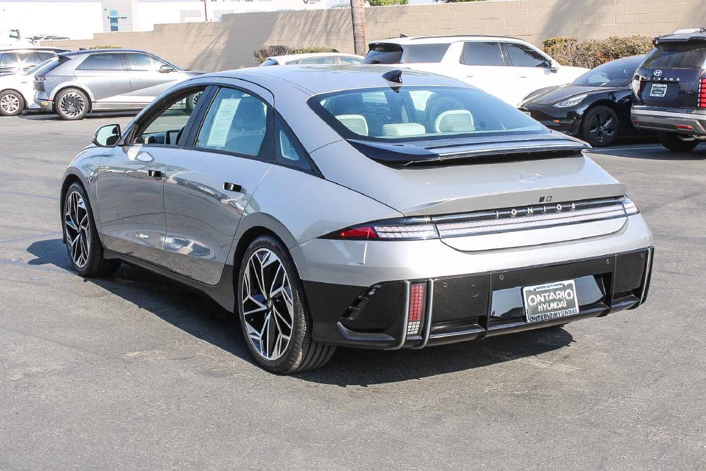 Certified Used 2023 Silver Hyundai SEL image 7