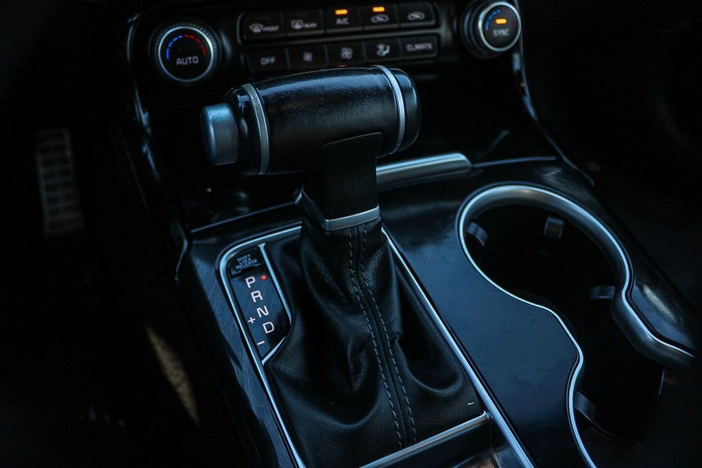 2023 Kia Stinger GT-Line - Photo 19