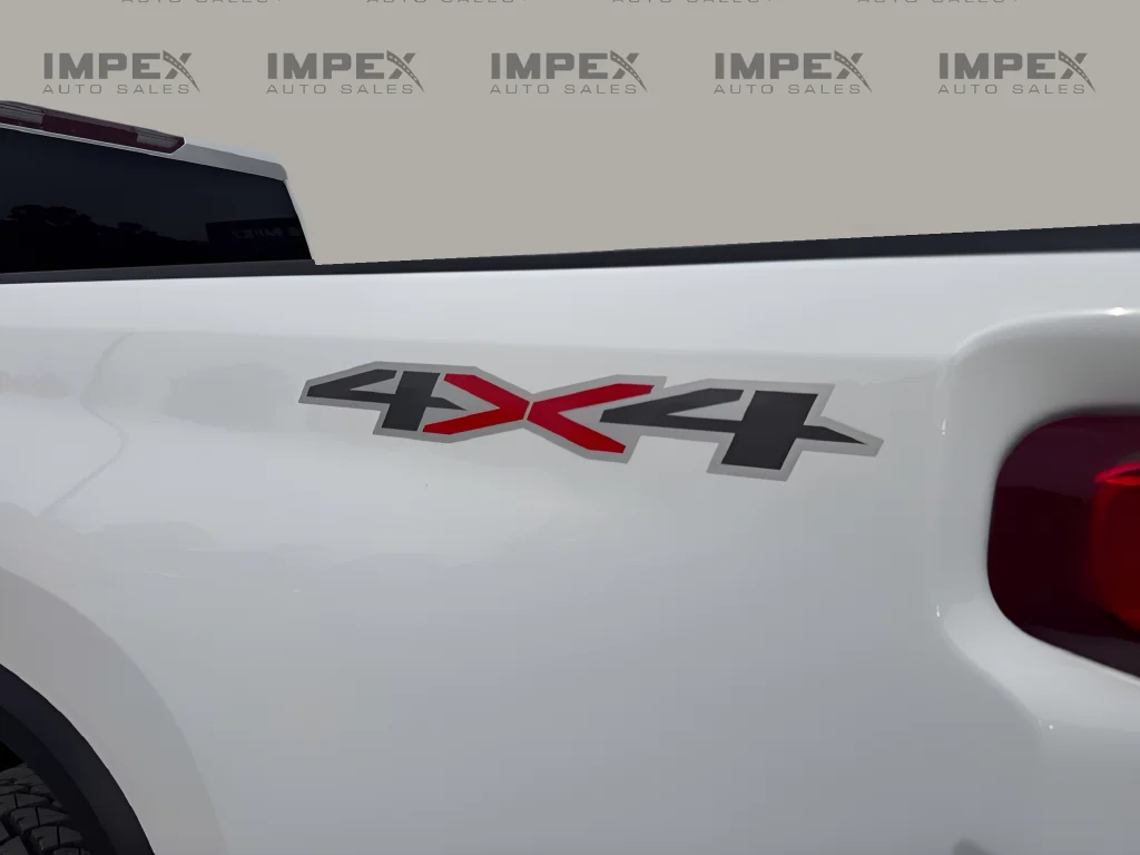 Used 2025 White Chevrolet LT image 29