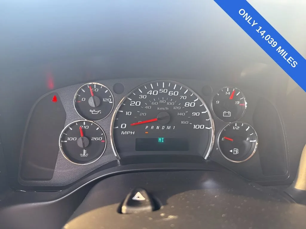 Used 2023 Summit White Chevrolet WT image 20