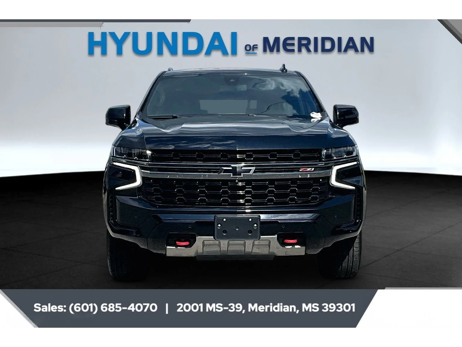 Used 2021 black Chevrolet Z71 image 3