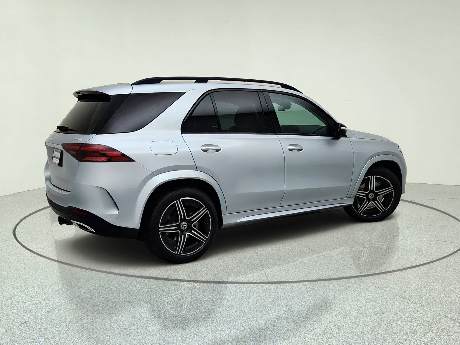 New 2026 Cirrus Silver Metallic Mercedes-Benz GLE 350 4MATIC® SUV image 8