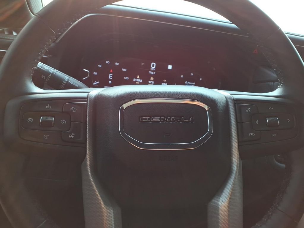 Used 2023 White Frost Tricoat GMC Denali image 22