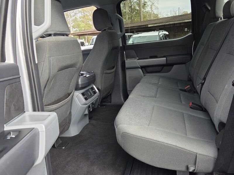 Used 2024 Iconic Silver Metallic Ford XLT image 9
