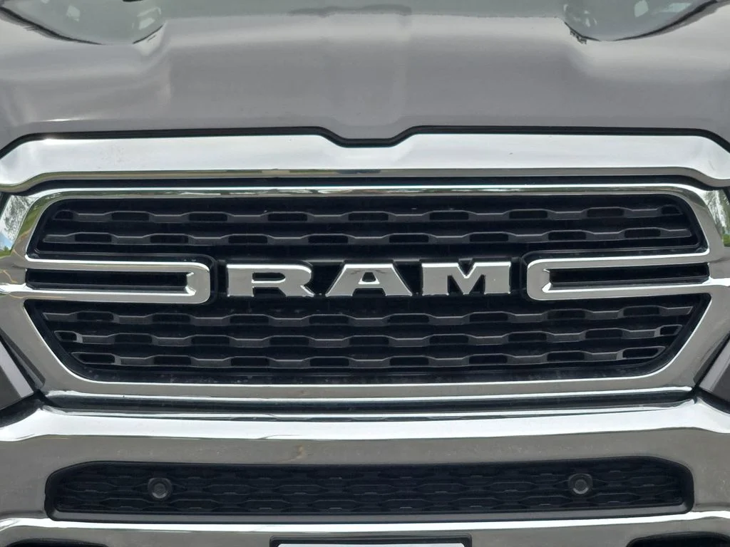 Used 2022 Granite Crystal Clearcoat Metallic Ram Big Horn/Lone Star image 18