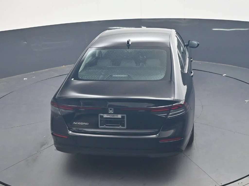 Used 2025  Honda LX image 22