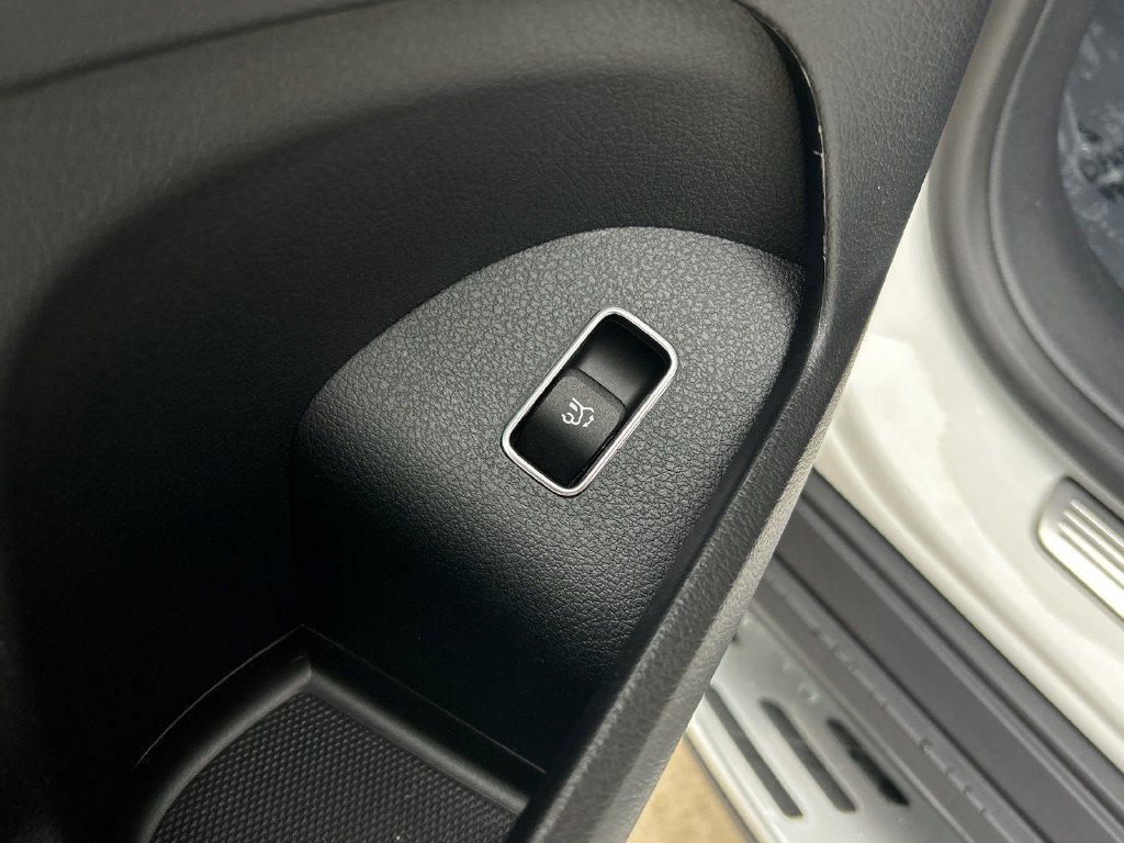 New 2027 Polar White Mercedes-Benz GLS 450 image 13
