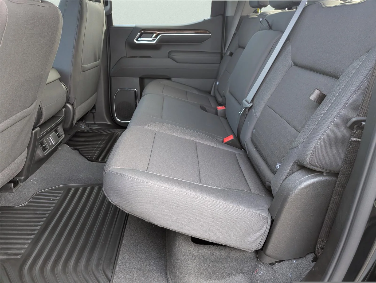 New 2026 Onyx Black GMC Elevation image 11