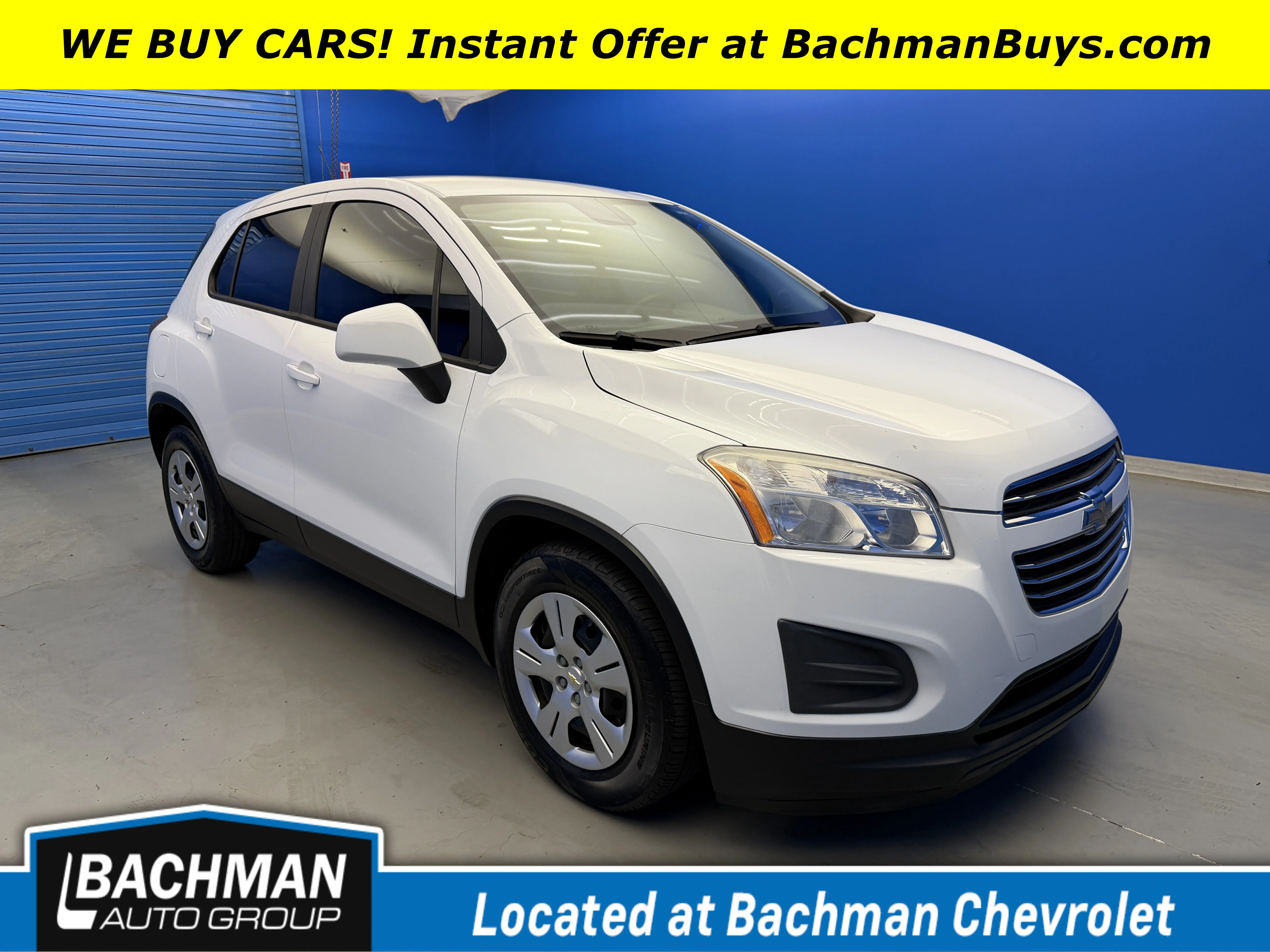Used 2016 Summit White Chevrolet LS image 1