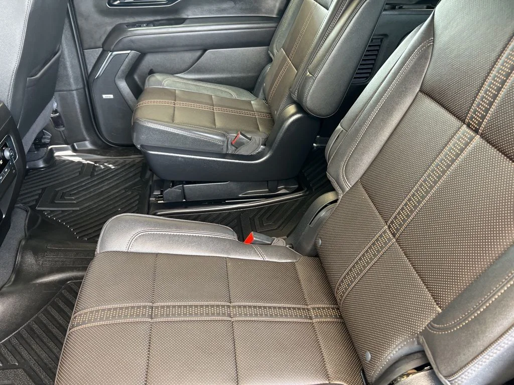 Used 2025 Black Chevrolet High Country image 26