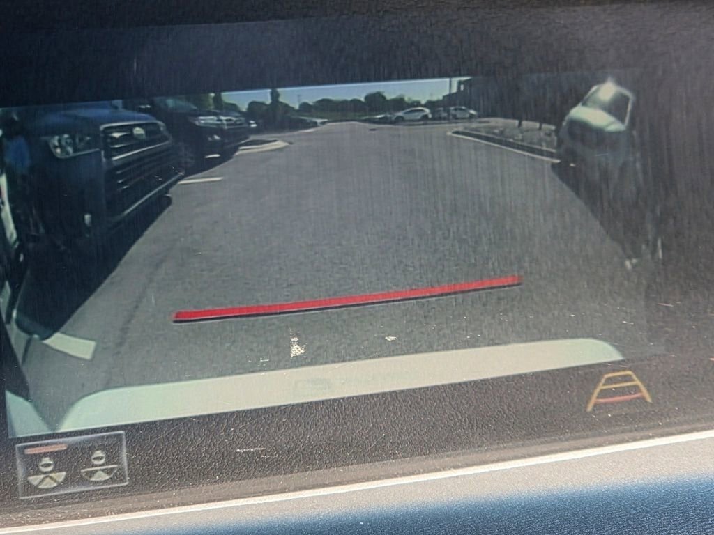 Used 2018 Ultra White Lexus 500 image 13