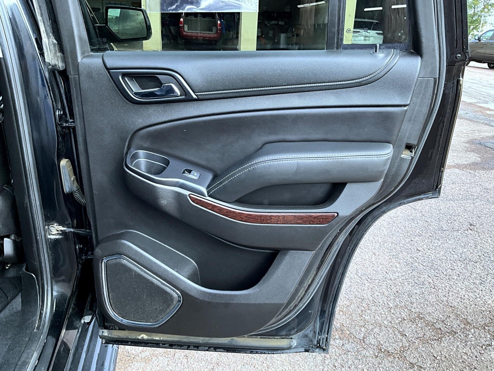 Used 2018 Black GMC SLT image 20