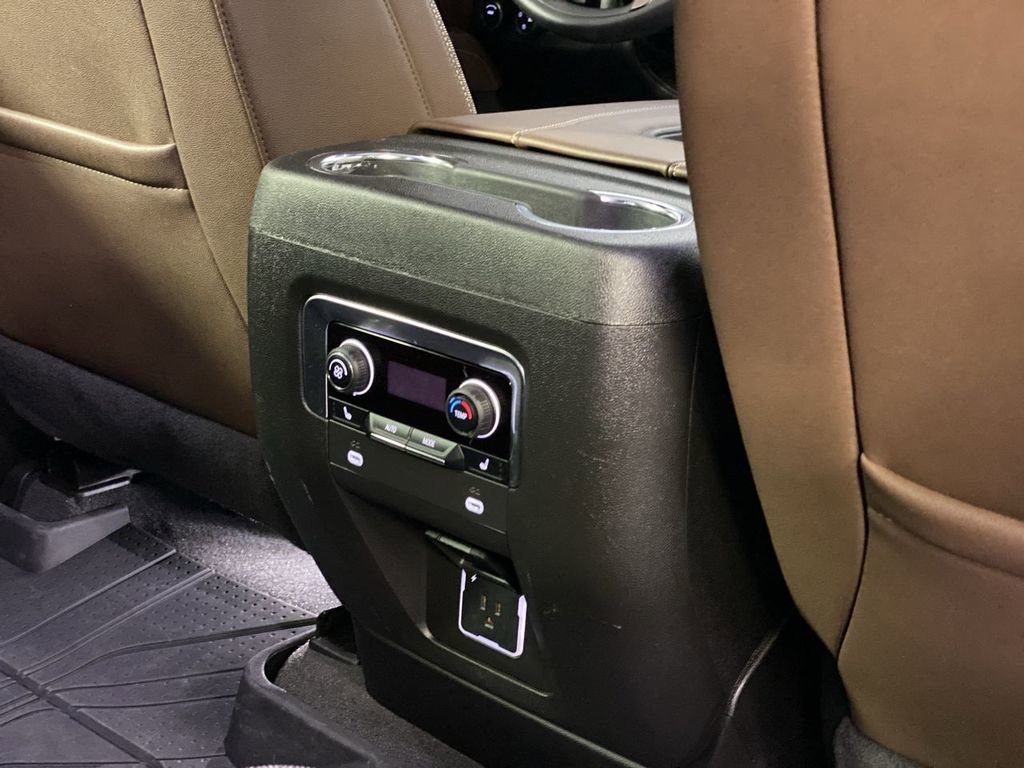 Used 2024 Dark Ash Metallic Chevrolet High Country image 28