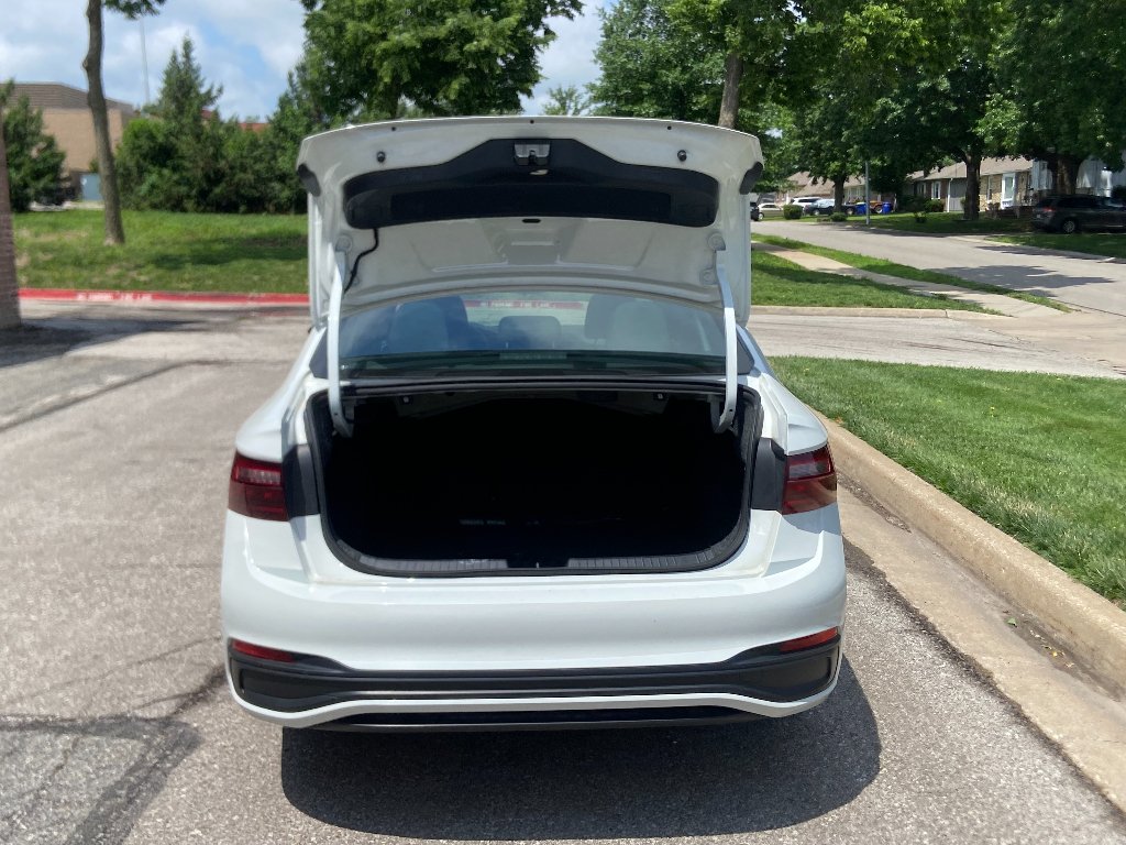 Used 2023 Pure White Volkswagen Sport image 9