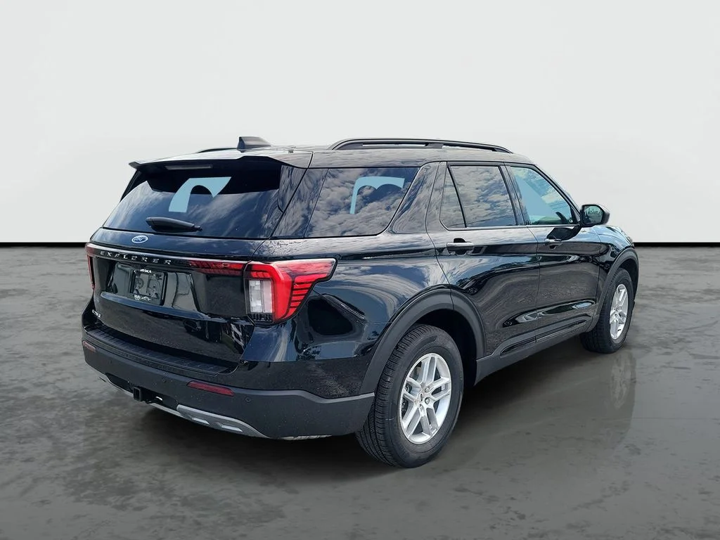 New 2026 Agate Black Metallic Ford Active image 2