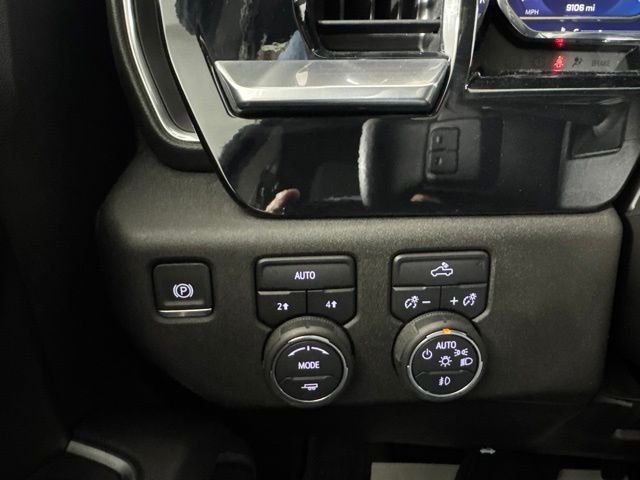 Used 2025 Summit White Chevrolet RST image 19
