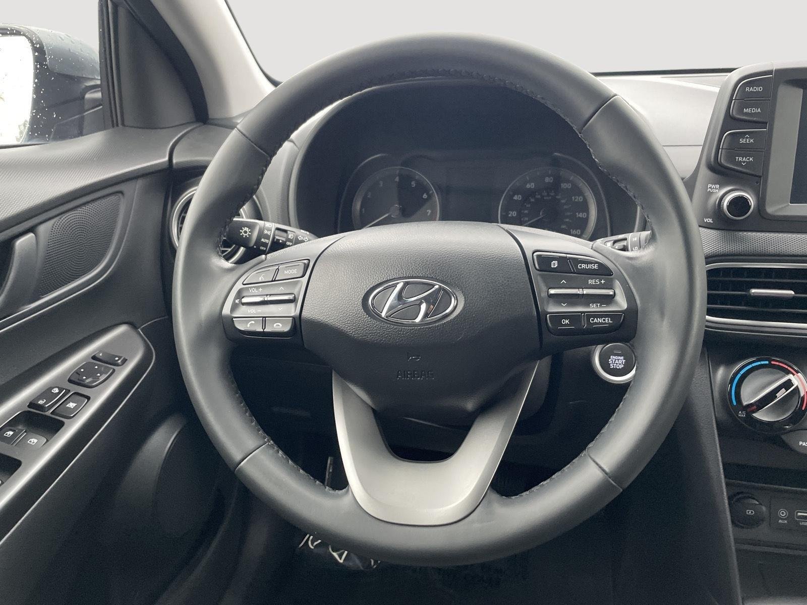 Used 2020 Sonic Silver Hyundai SEL Plus image 27