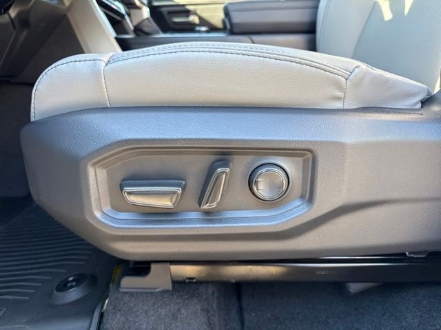 2026 Toyota Tundra SR5 - Photo 14