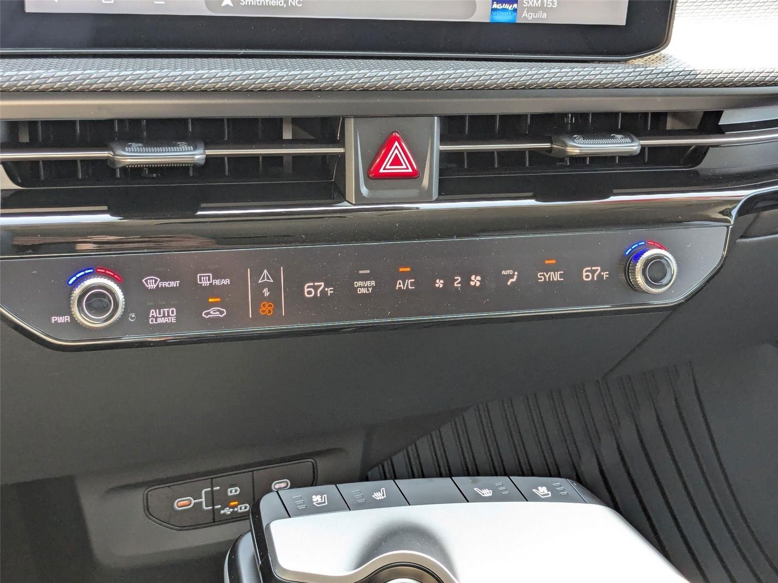 2025 Kia EV6 Wind - Photo 24