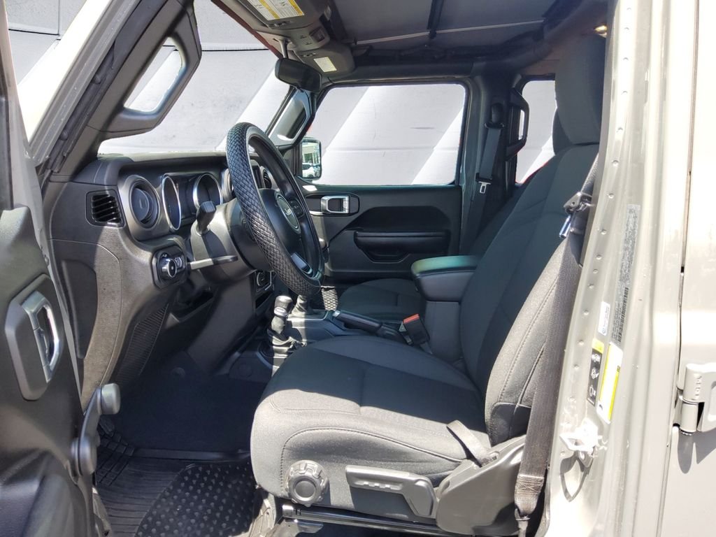 Used 2022 Gray Jeep Unlimited Sport image 7