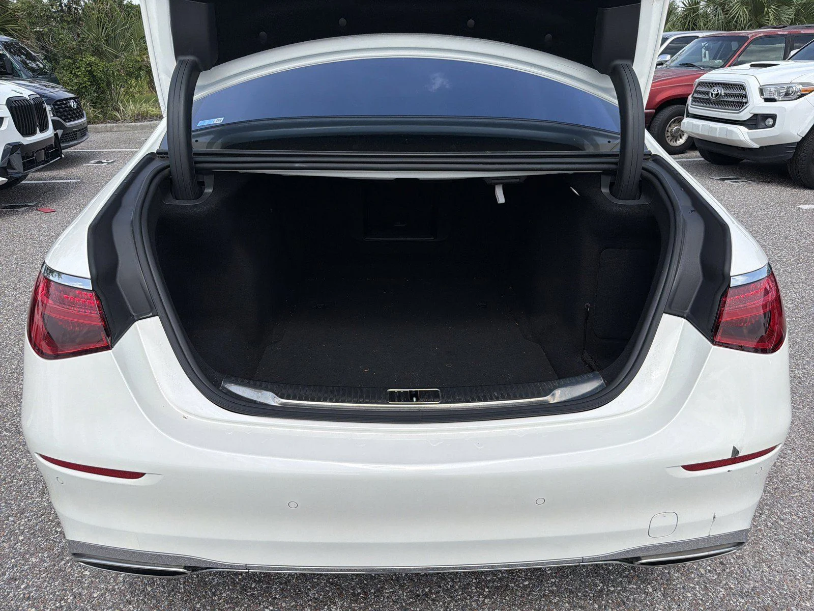 Used 2022  Mercedes-Benz S 580 image 12