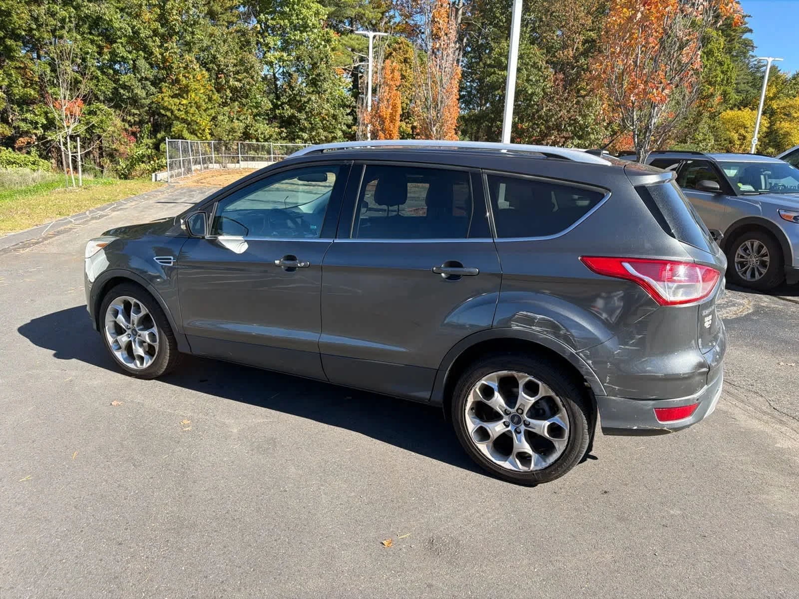 Used 2015 Magnetic Ford Titanium image 9