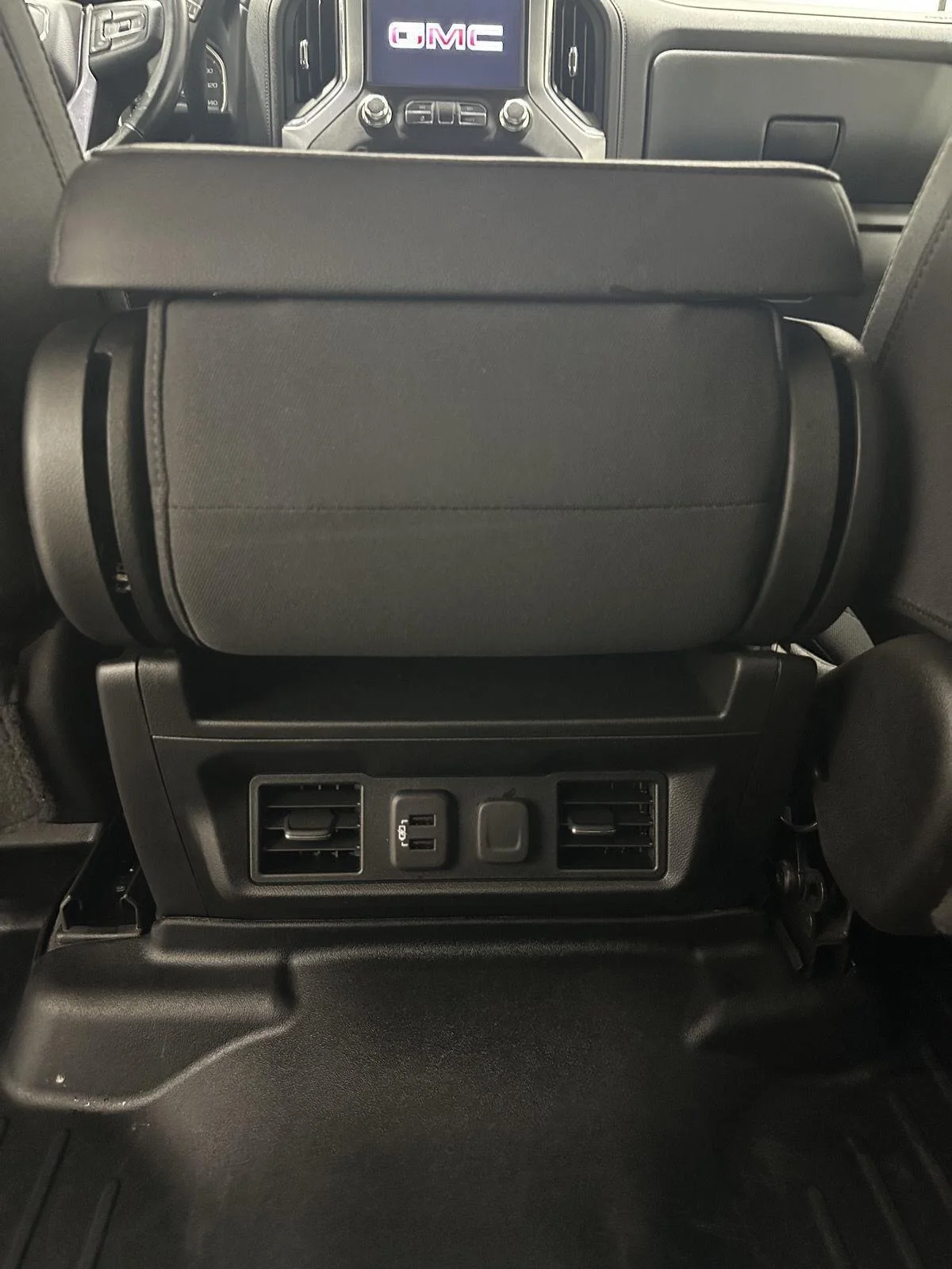 Used 2023 Summit White GMC SLE DRW image 21