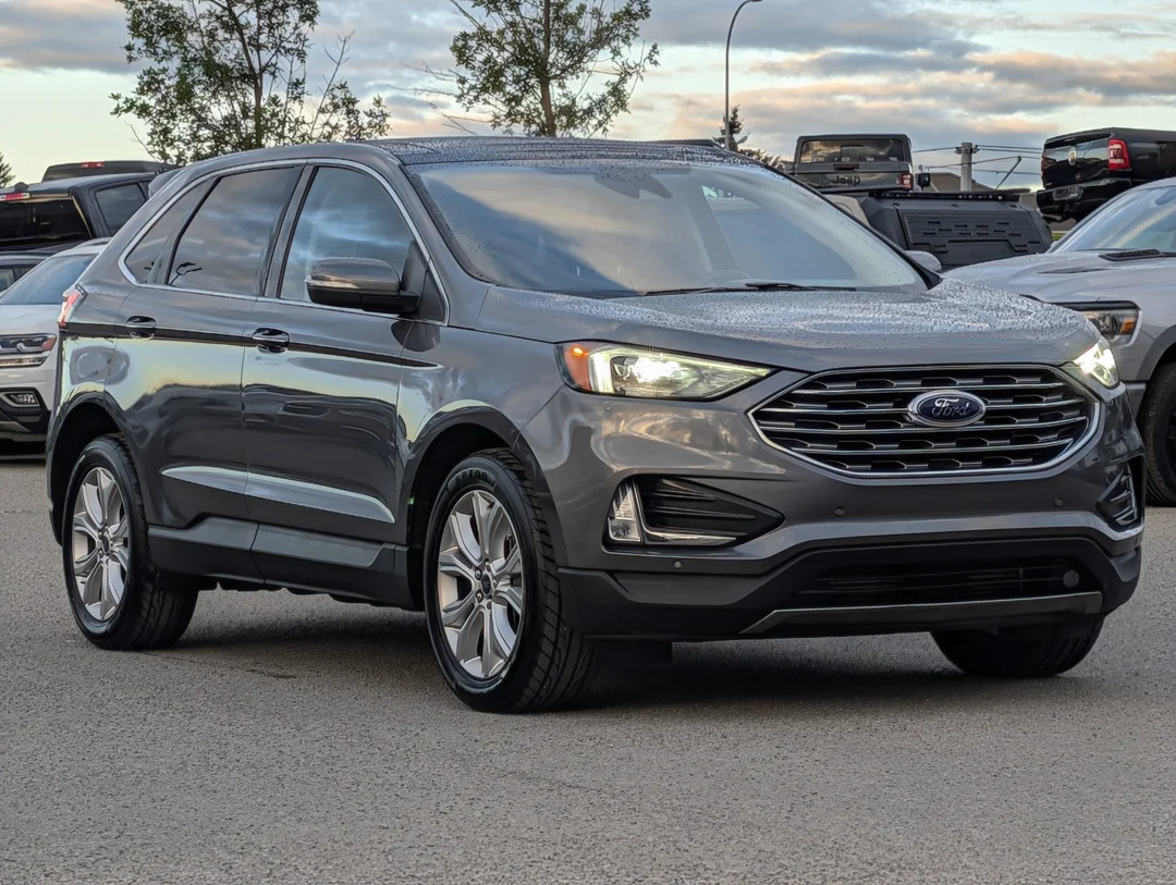 Used 2022 Grey Ford Titanium - AWD - Leather Seats - Parking Sensors - Blind Spot Monitor & More! image 2