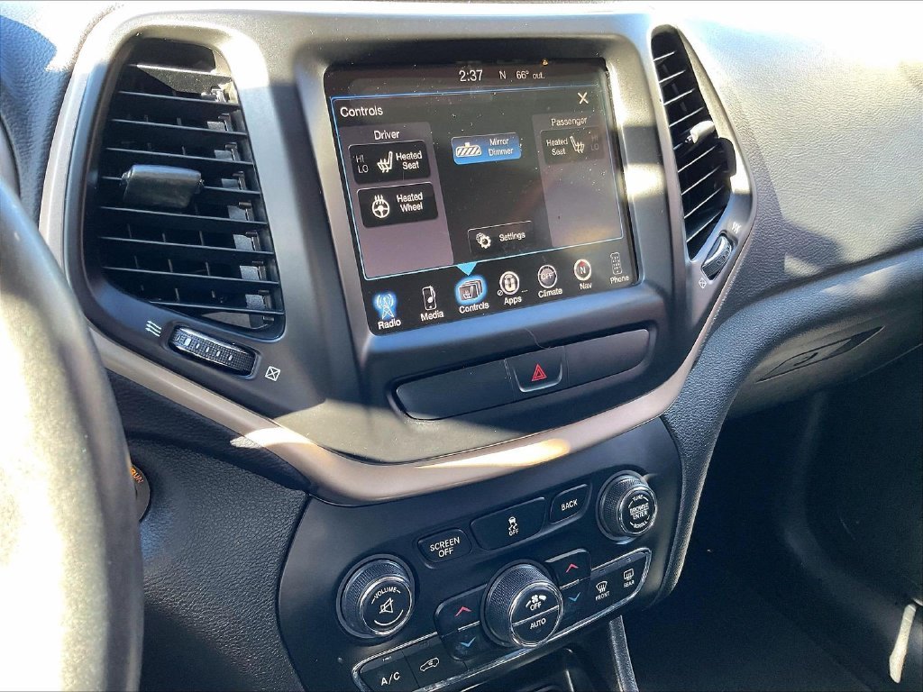Used 2017 Gray Jeep Limited image 25