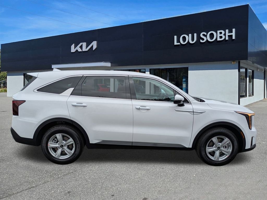New 2026 Glacial White Pearl Kia LX image 2