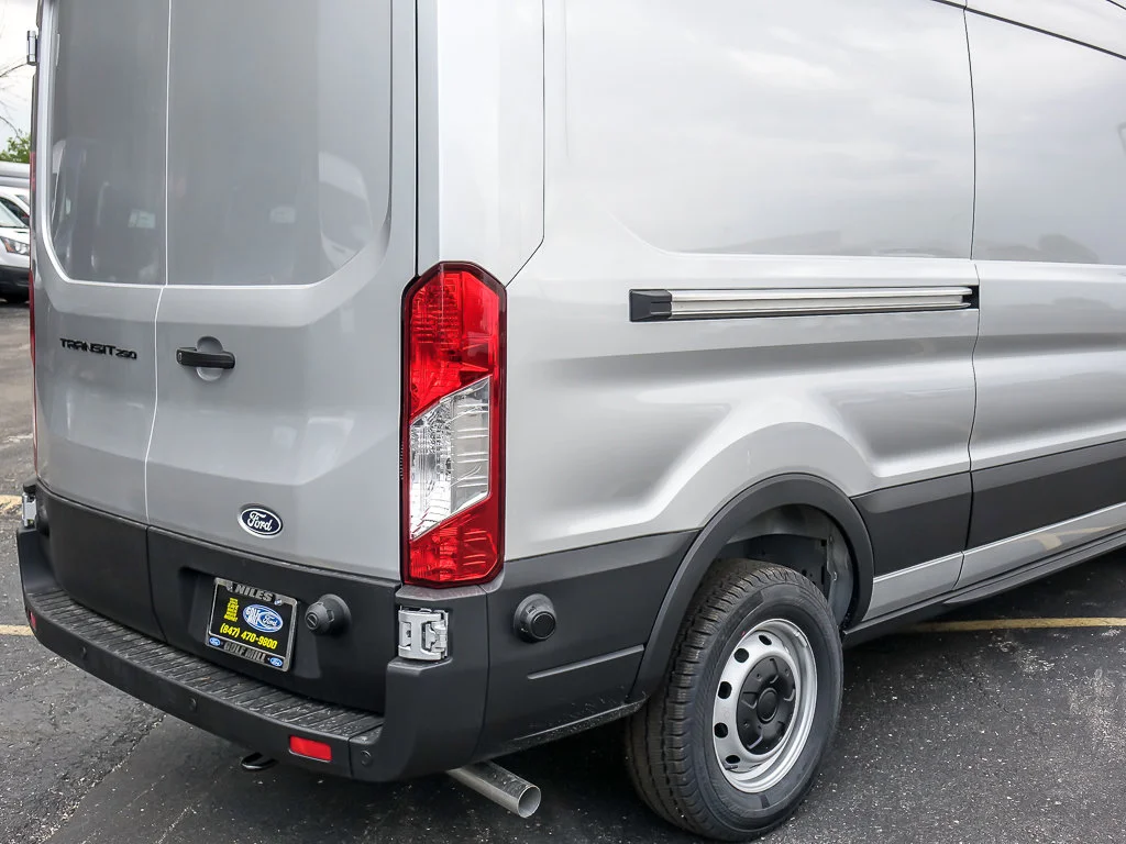 New 2026 Ingot Silver Metallic Ford Cargo Van image 9