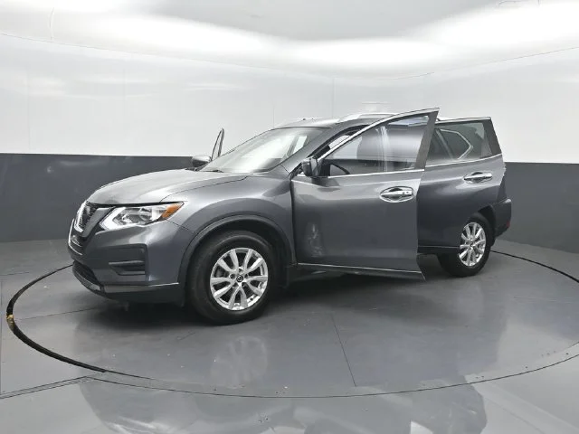Used 2020 Gray Nissan SV image 35
