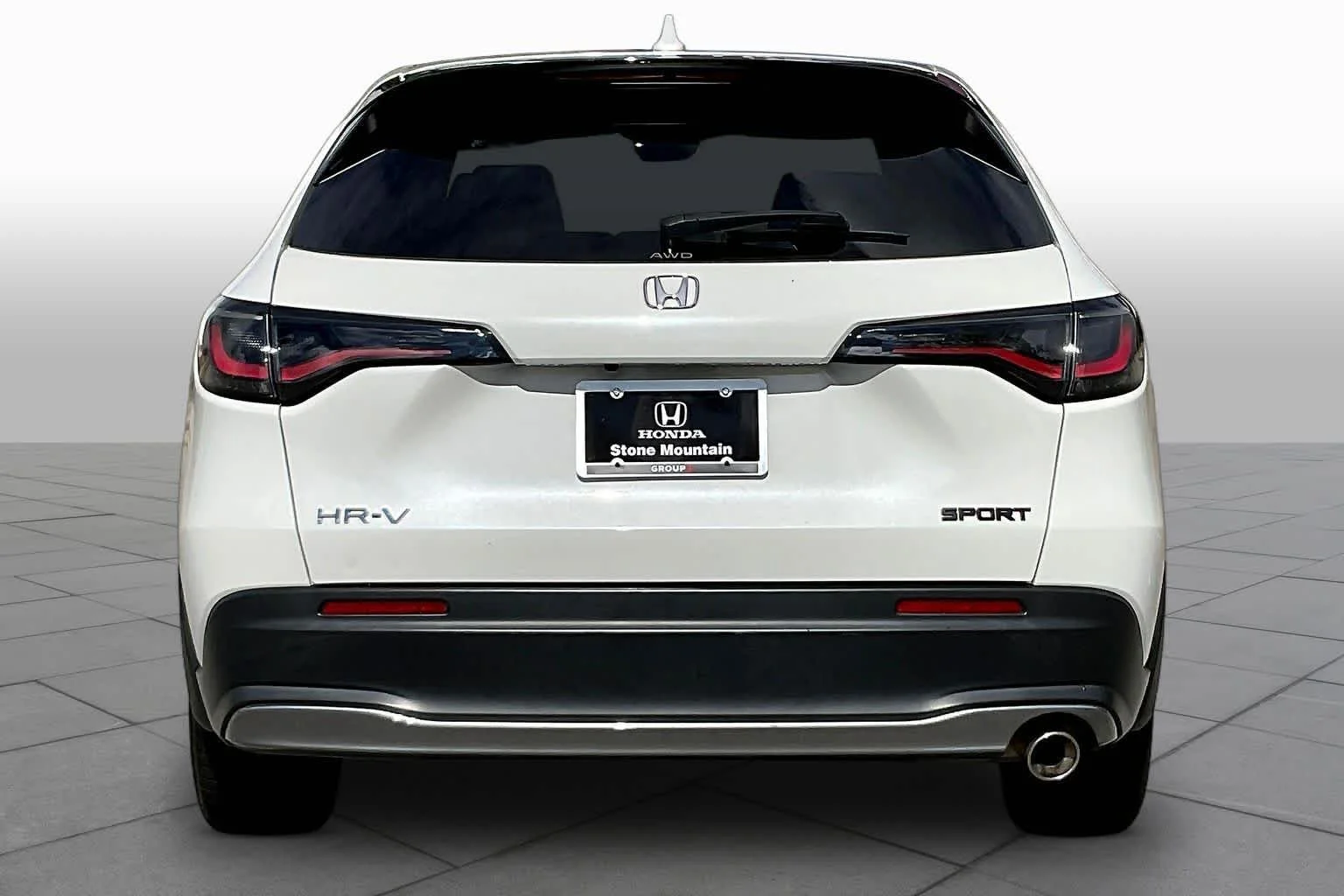 Used 2023 Platinum White Pearl Honda Sport image 5