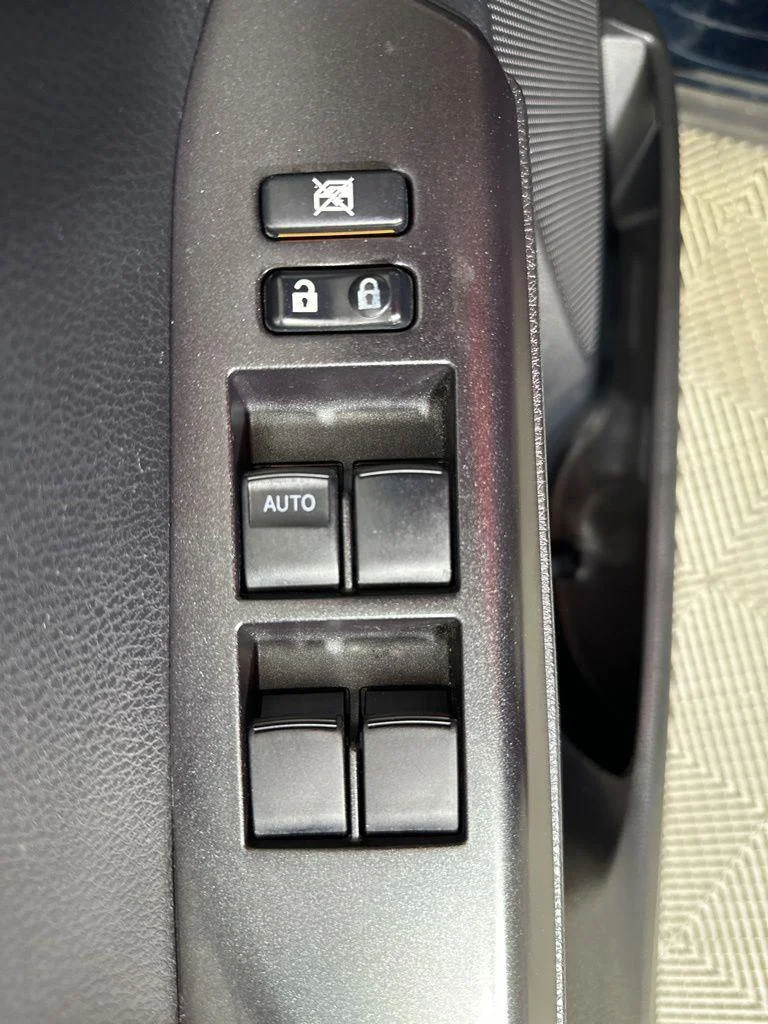 Used 2018 Aqua Toyota XLE image 14