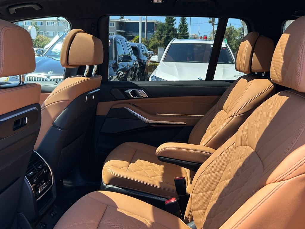 New 2027 Tanzanite Blue II Metallic BMW xDrive40i image 30