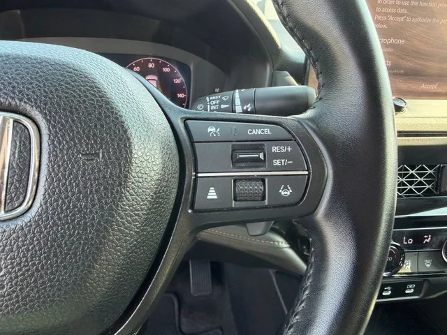 Used 2024 Gray Honda EX-L image 23