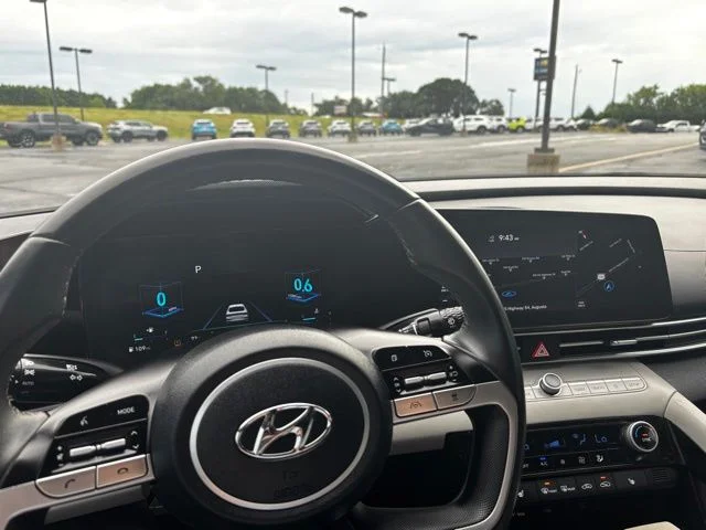 Used 2023 Black Hyundai Limited image 21