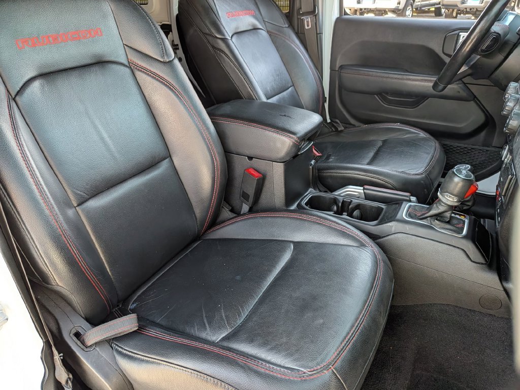 Used 2019 White Jeep Unlimited Rubicon image 30