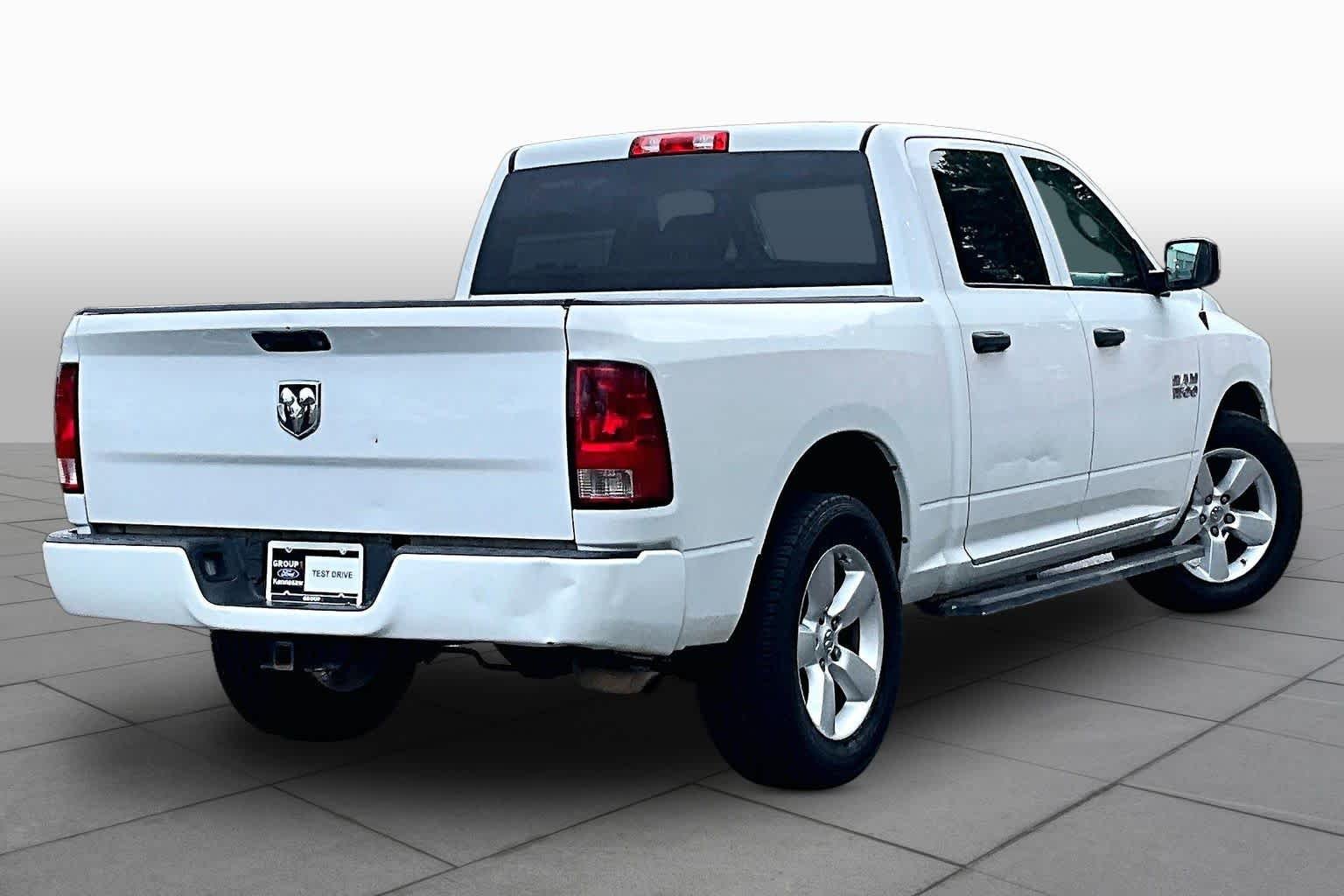 Used 2015 Bright White Clearcoat Ram Express image 12