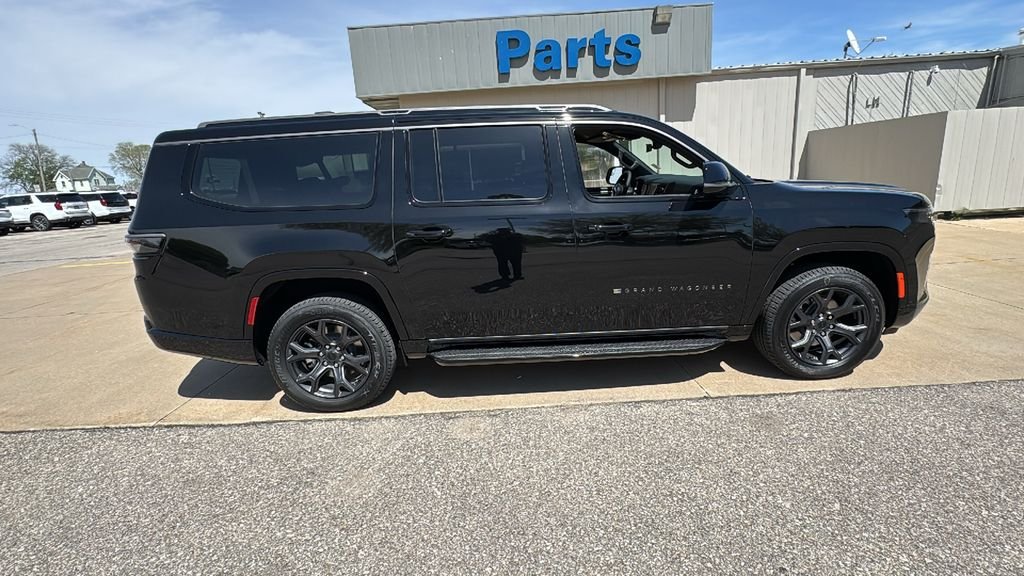 New 2026 High Gloss Black Exterior Paint Jeep Limited Altitude image 16