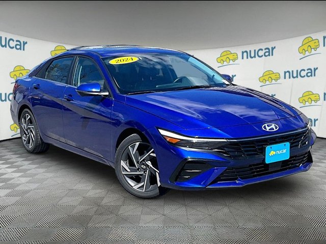 2024 Hyundai Elantra 2024 Hyundai Elantra Limited 4D Sedan
