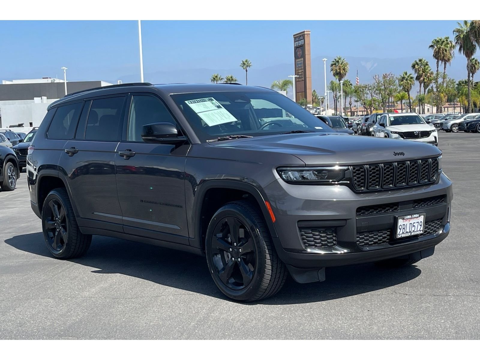 Used 2022 Baltic Gray Metallic Clearcoat Jeep Altitude image 8